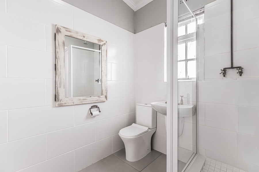 To Let 2 Bedroom Property for Rent in Green Point Western Cape